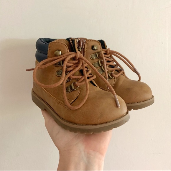 Nautica • unisex trendy hiking boots 9 casual